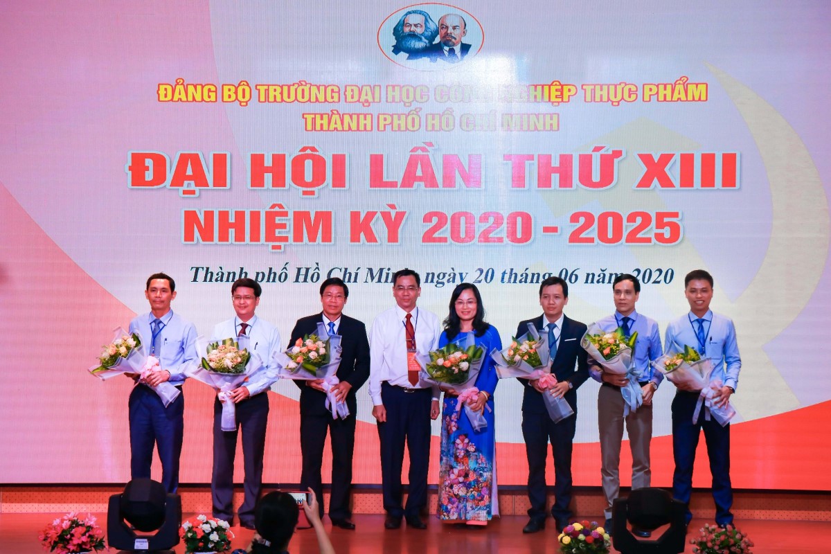 Giới thiệu Ban chấp hành Đảng bộ Trường Đại học Công Thương Thành phố Hồ Chí Minh nhiệm kỳ 2020-2025